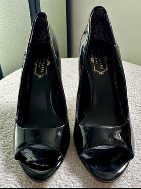 Ted Baker Patent Leather Peep Toe Pumps, Classic Formal Luxury, NWOB, Size 41